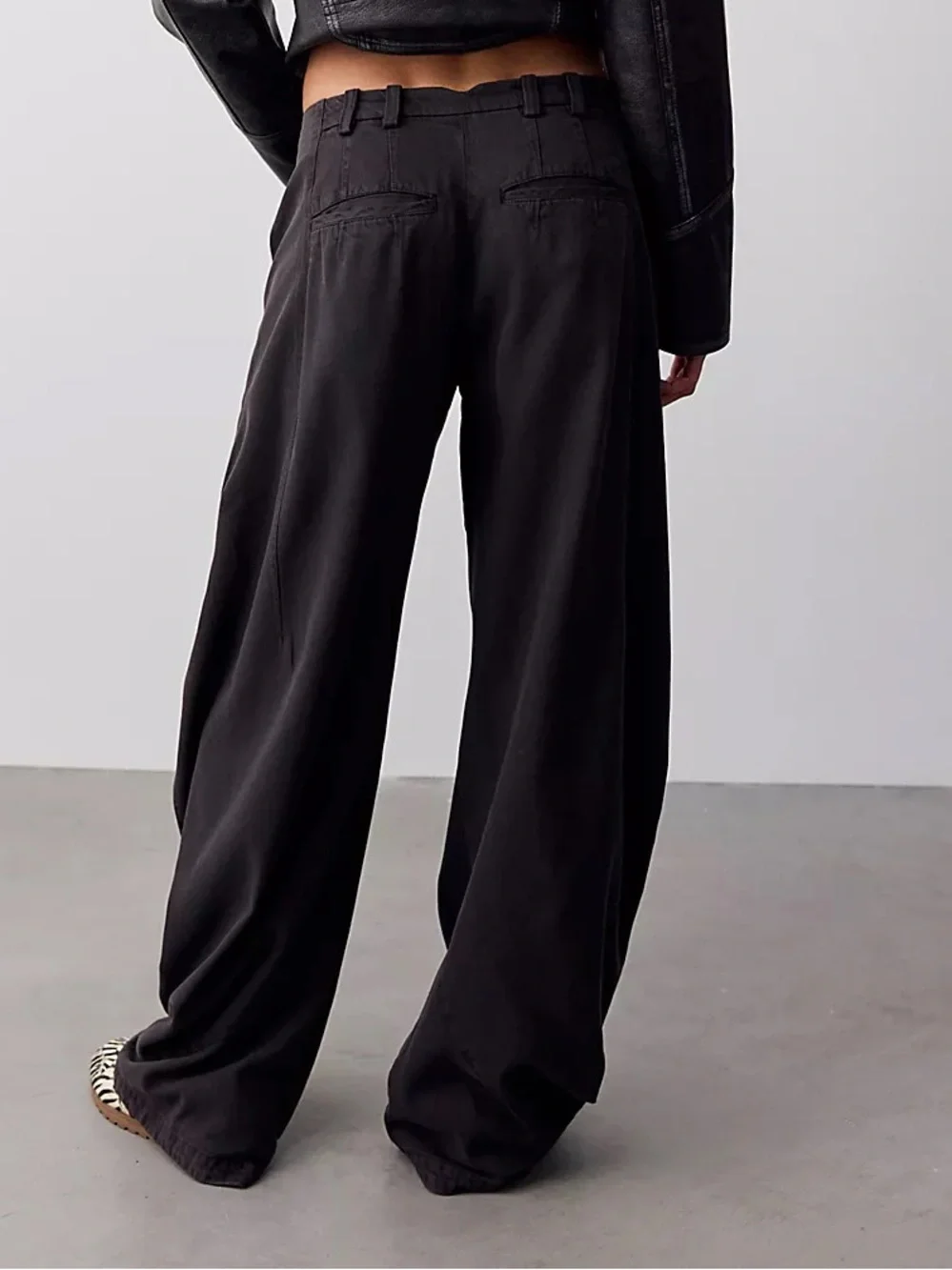 FREE PEOPLE Spotlight Washed Barrel Shape Dropped Fit Chino Trousers Sz 0